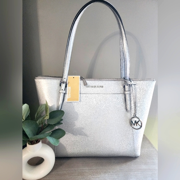 Michael Kors Ciara Large Leather Tote Bag Purse NWT - Picture 1 of 10